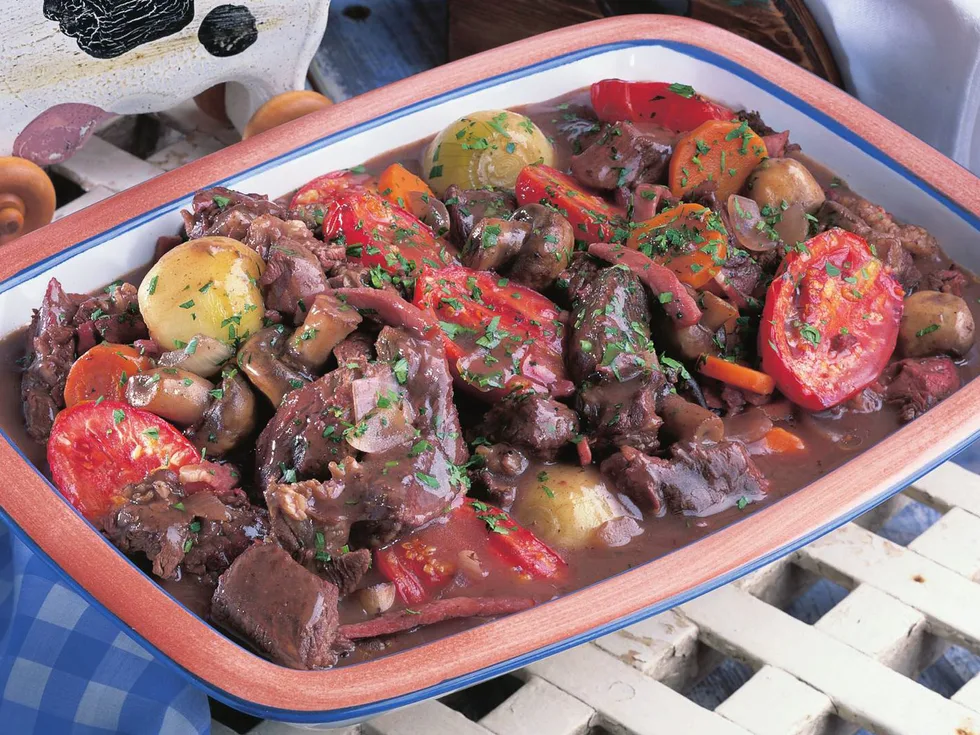 beef in red wine sauce with roasted tomatoes