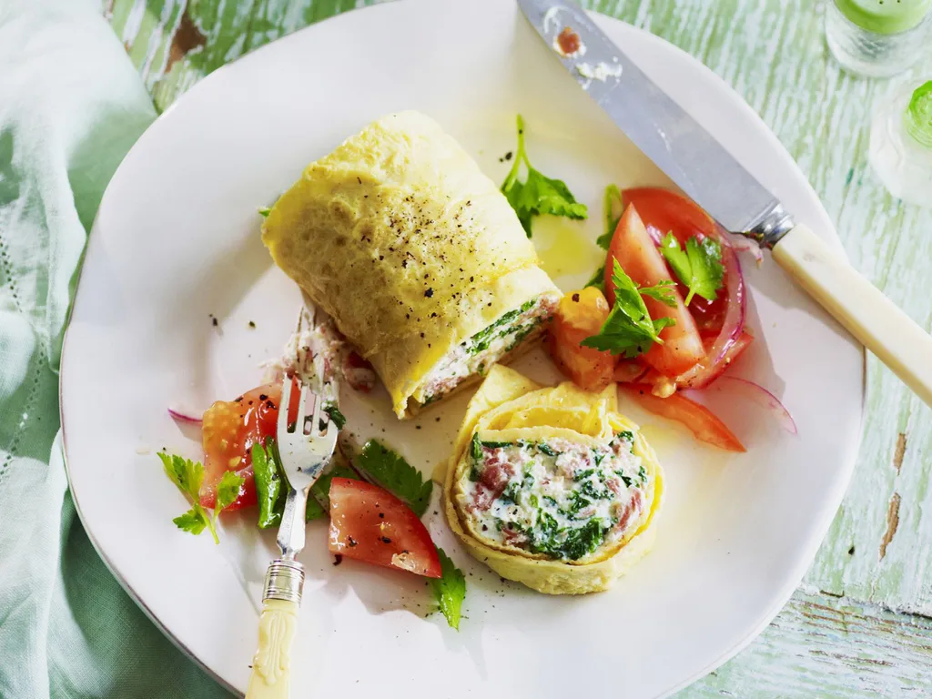 spinach, goat's cheese and prosciutto rolled omelette