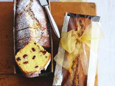 almond and cranberry loaves