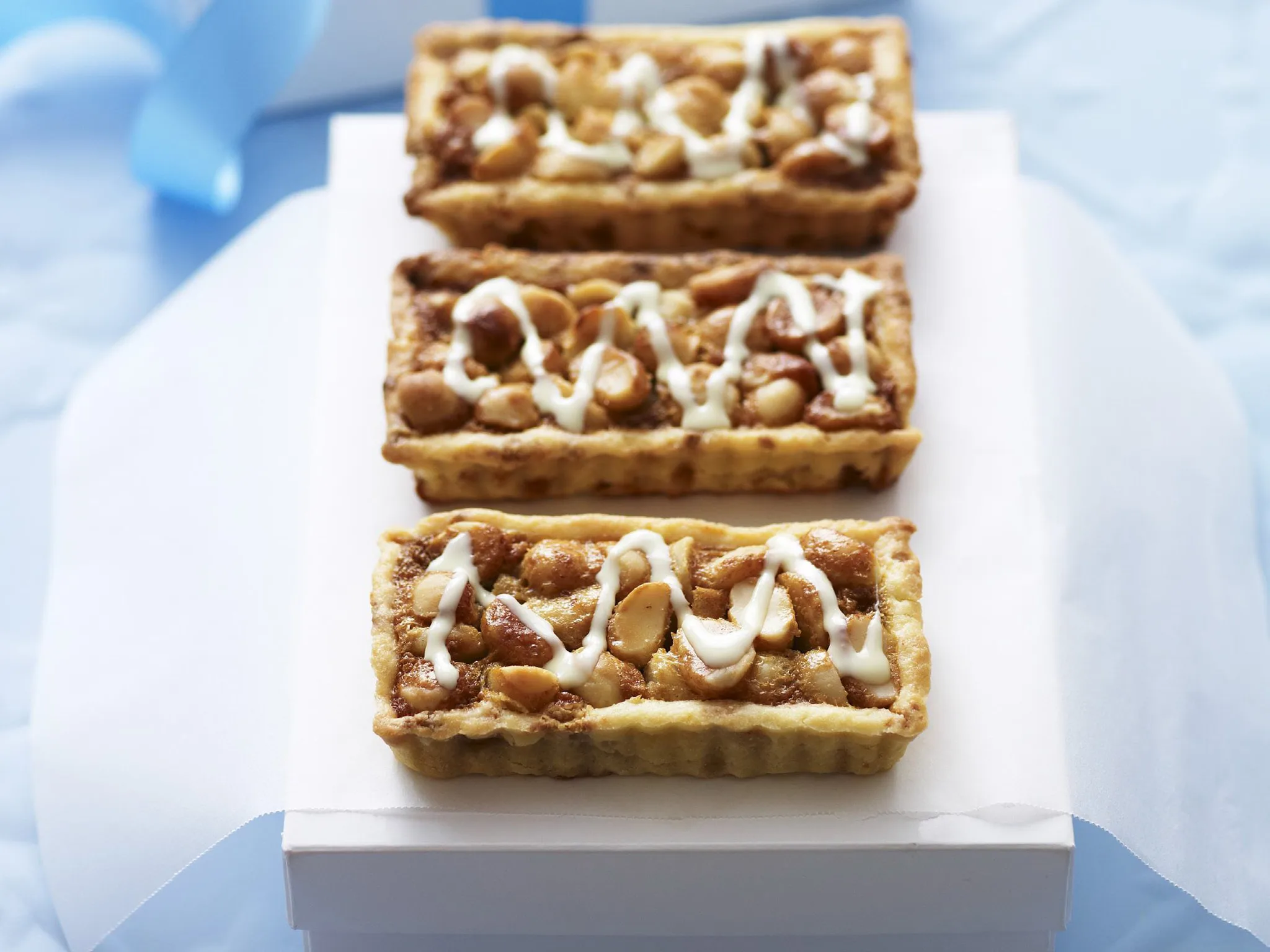 white chocolate macadamia tartlets