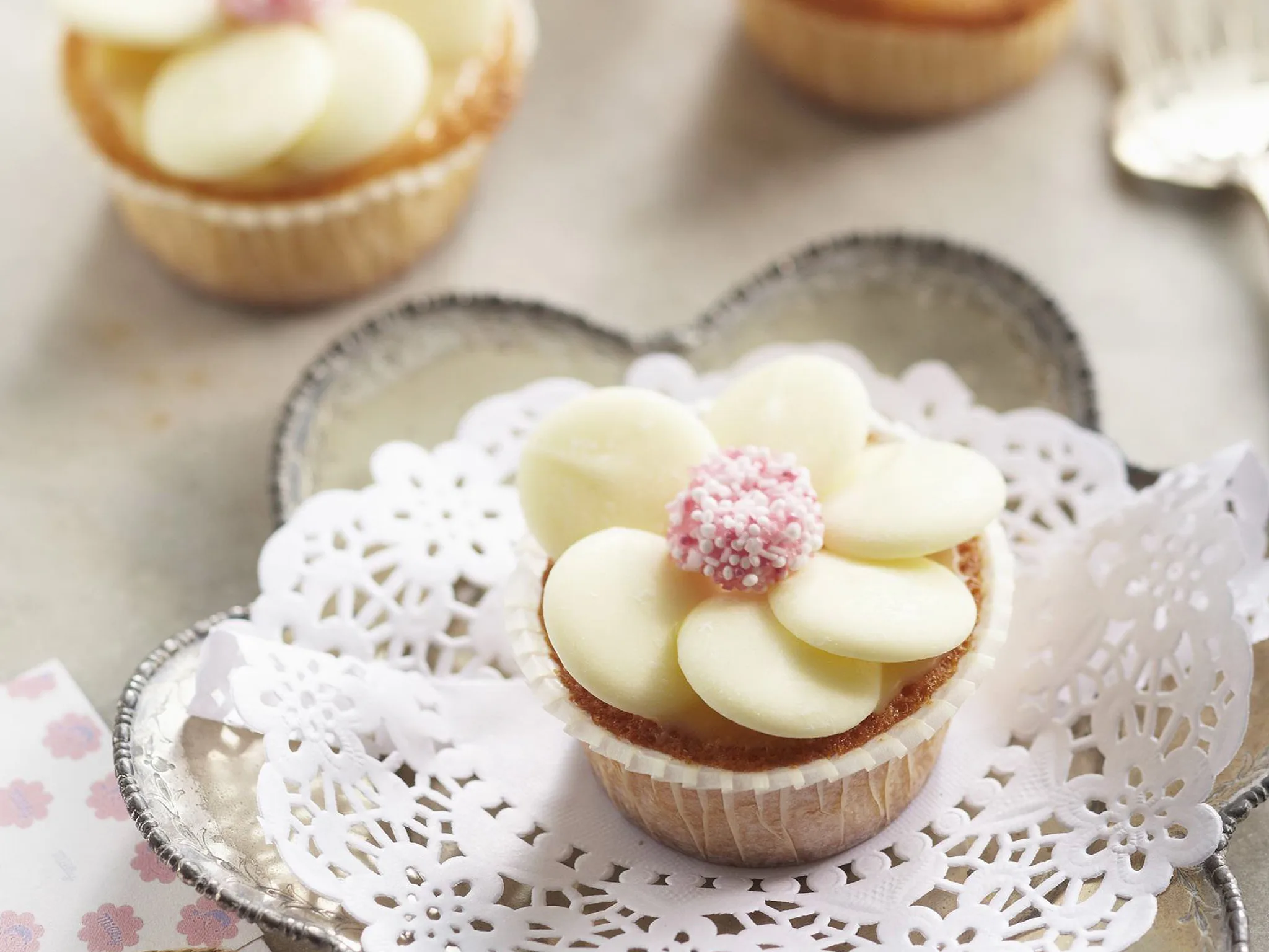 DAISY Cakes
