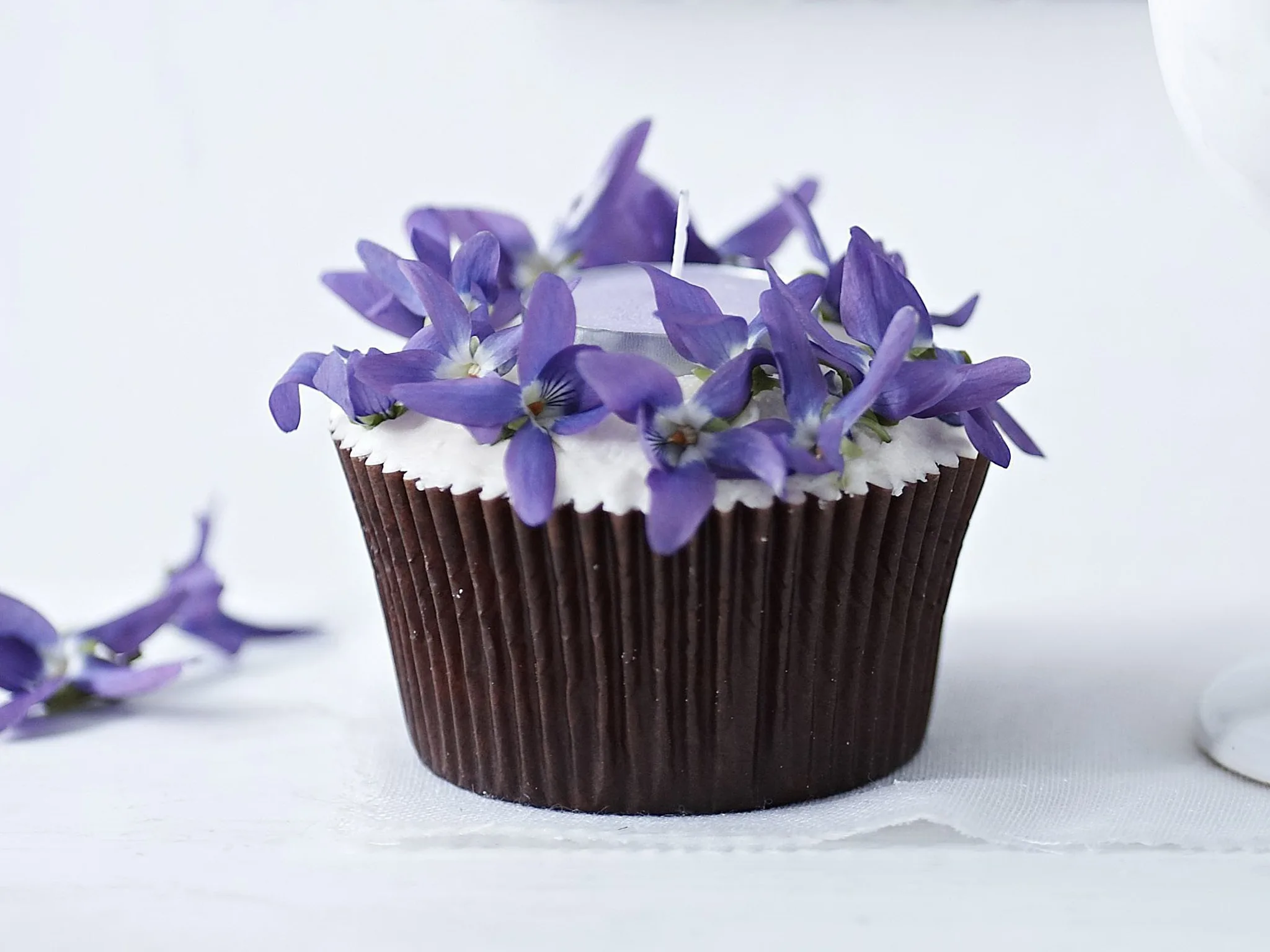 sweet violet cakes