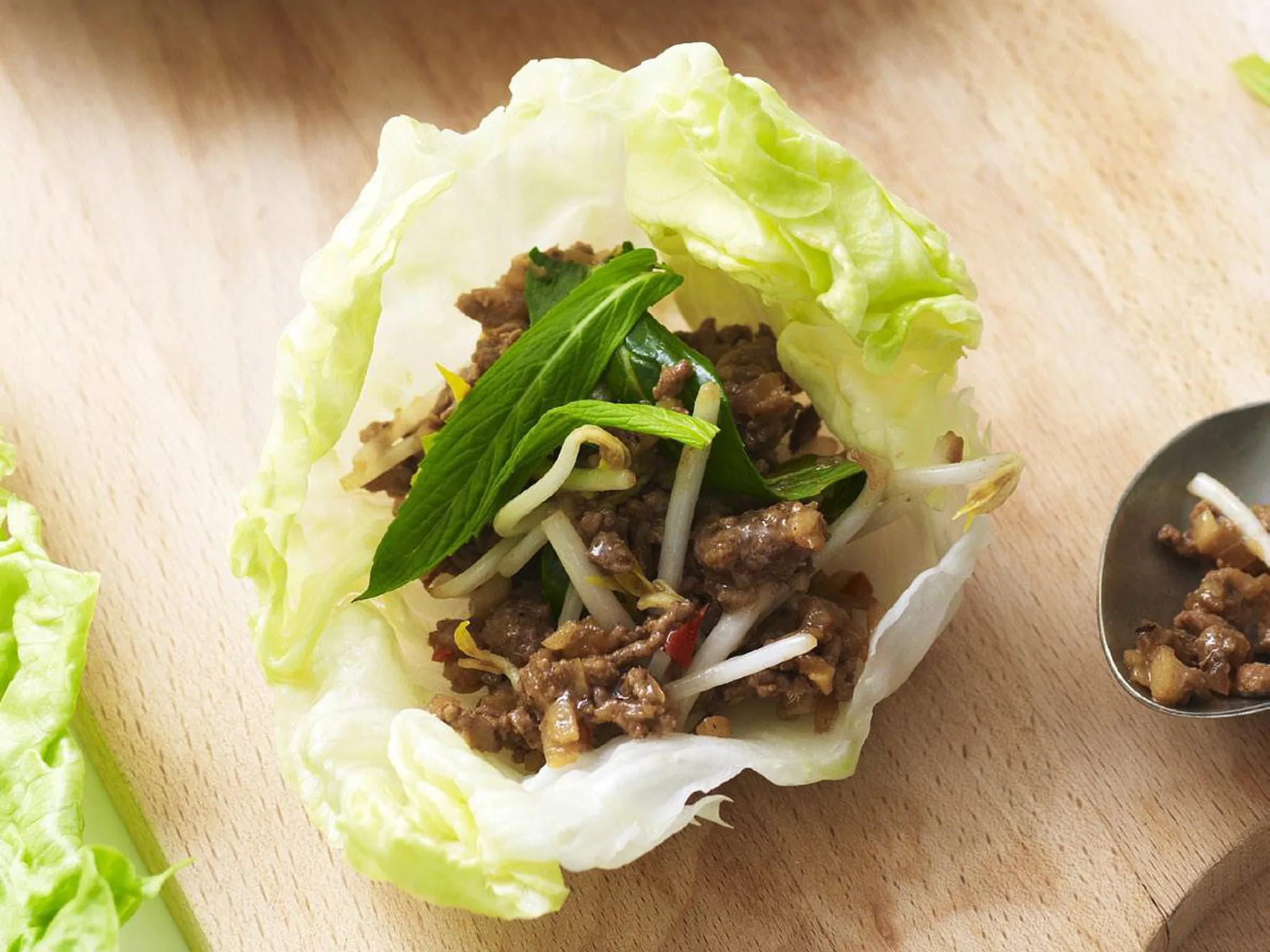 HOISIN LAMB STIR-FRY