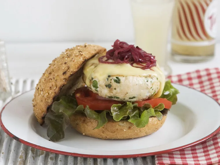 turkey burgerswith cranberry onions