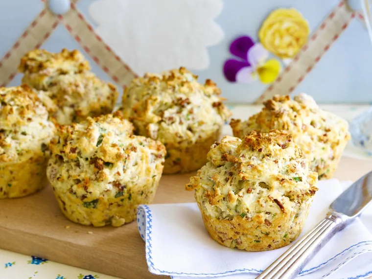 bacon and fresh herb muffins