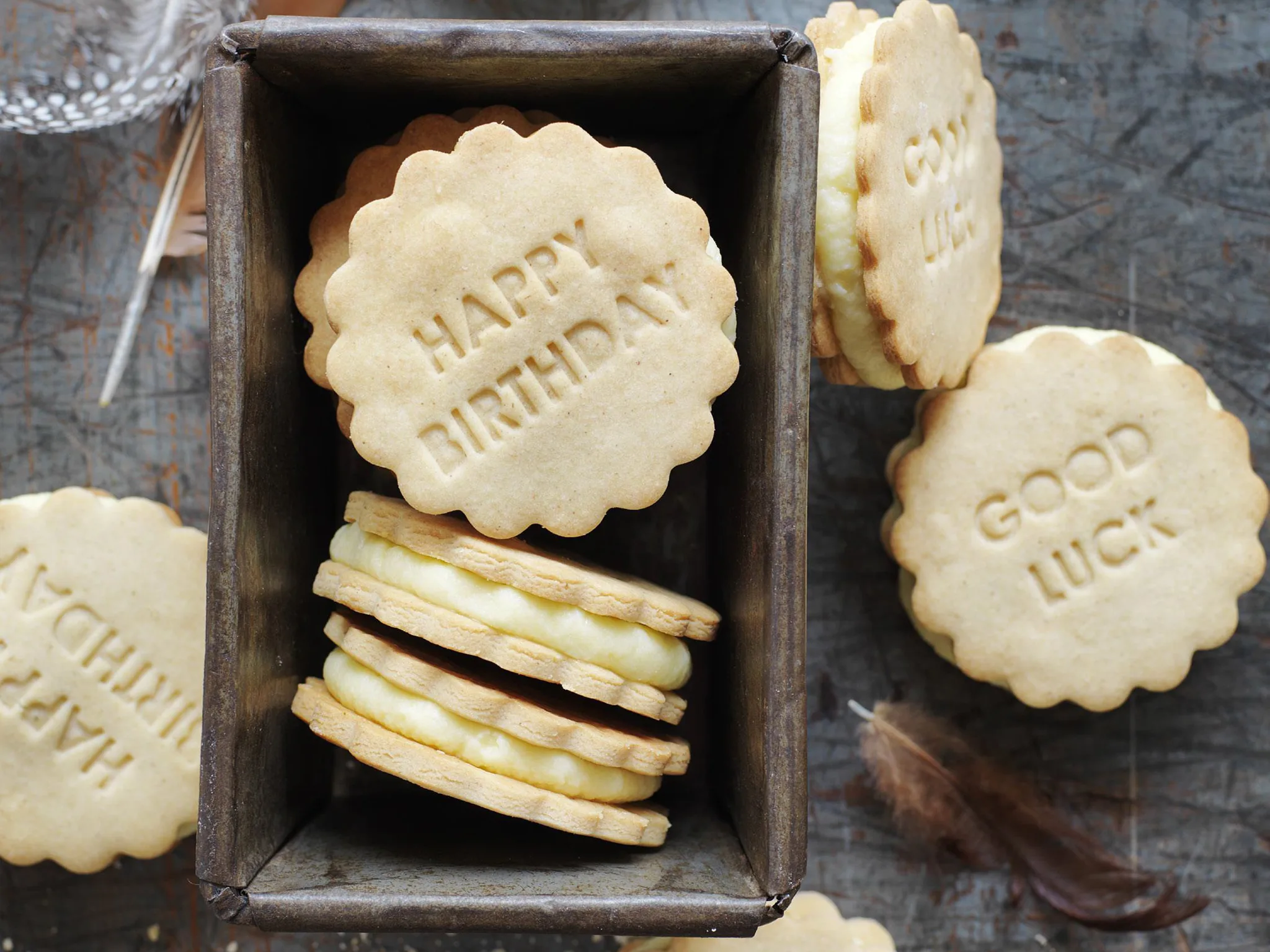 CelebrationHoney&OrangeCream SANDWICH COOKIES