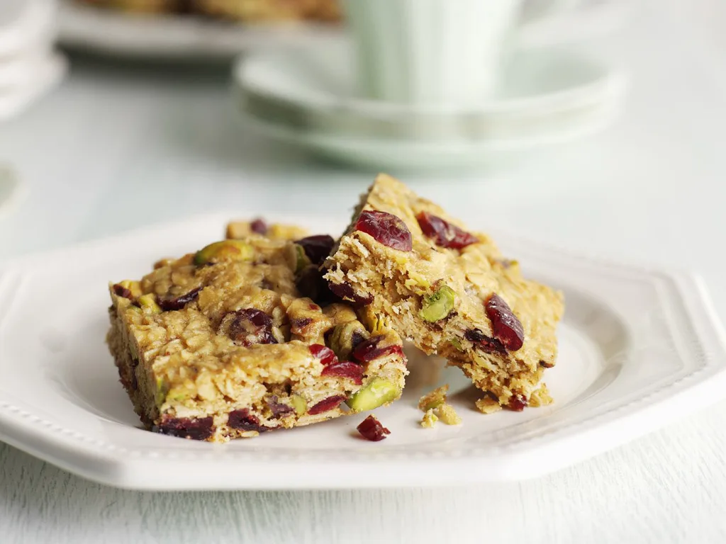 cranberry and muesli slice