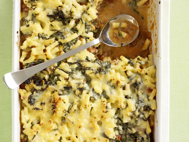 beef, garlic and silver beet pasta bake