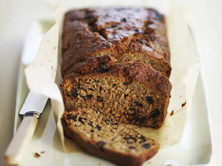 Wholemeal banana and prune bread