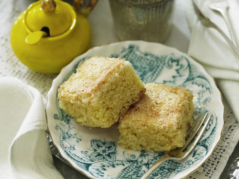 orange macaroon cake