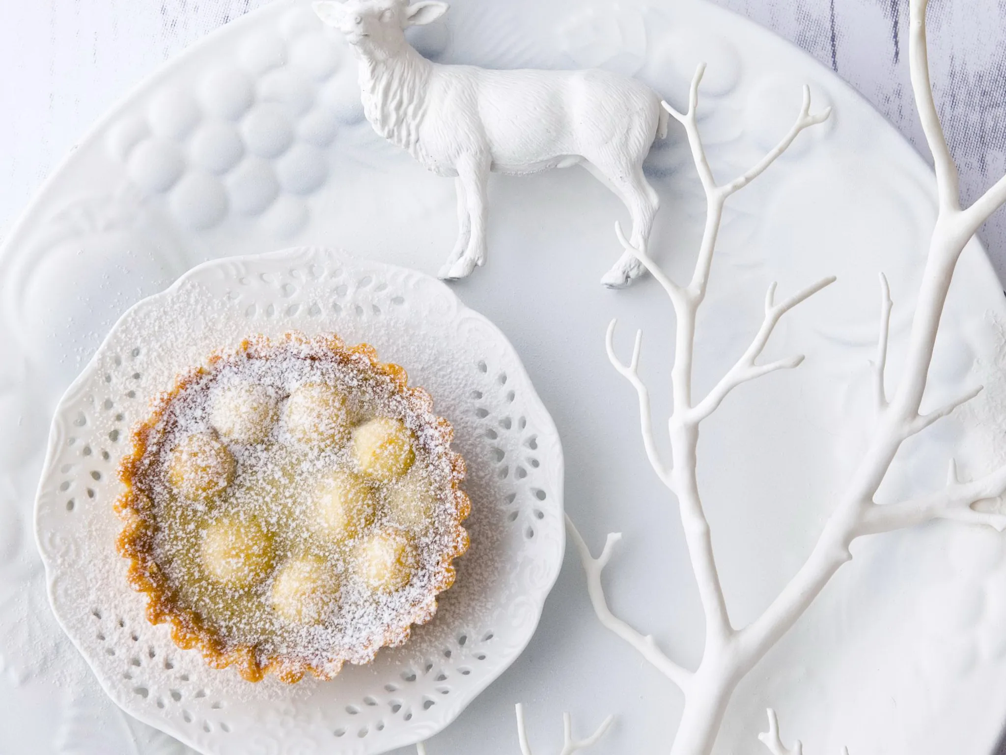 macadamia &maple tarts