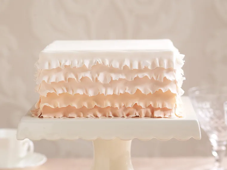 peaches & cream Frilled Cake