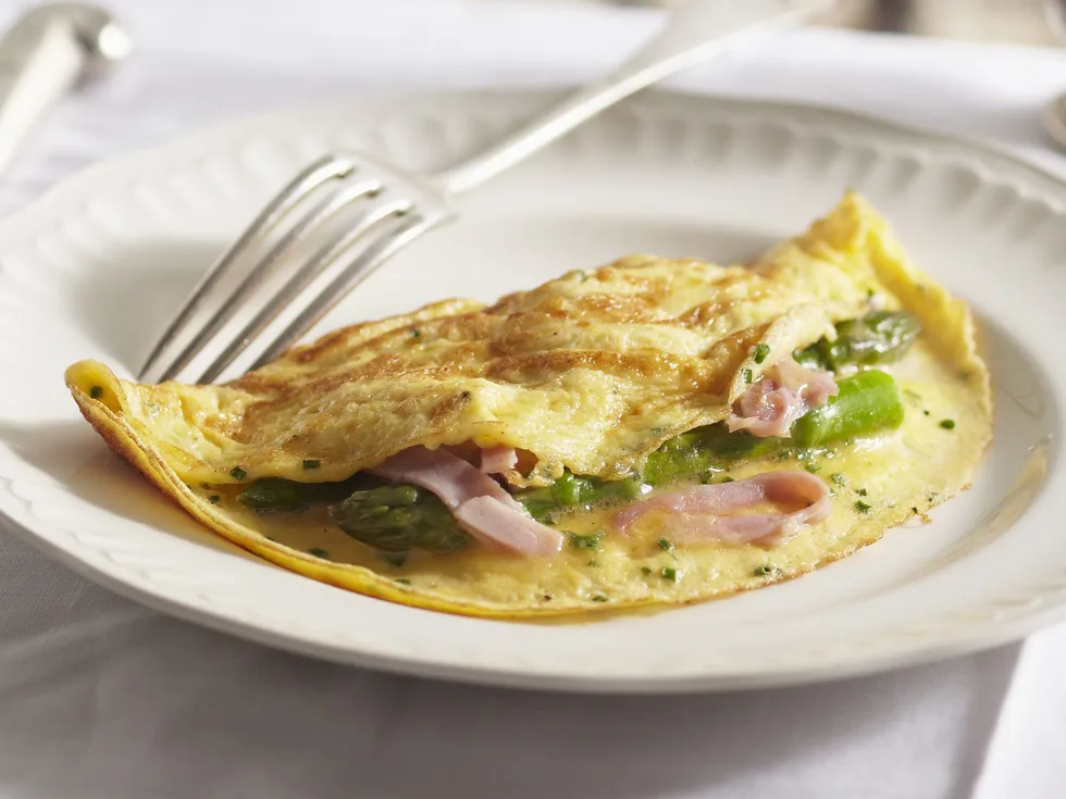 cheesy leg ham and asparagus omelettes