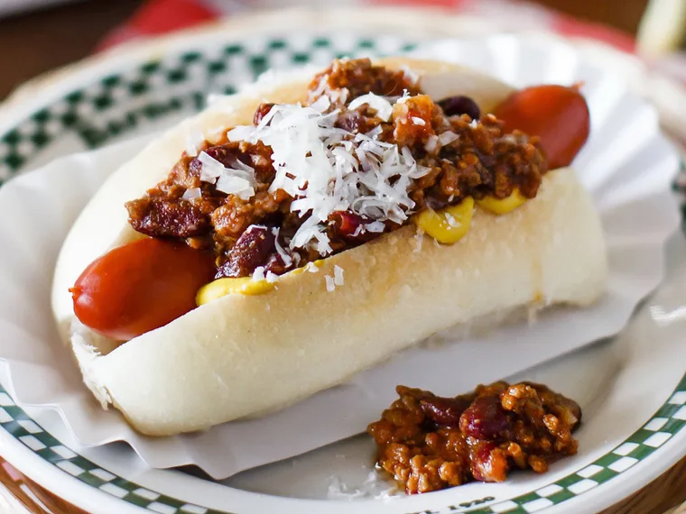 CHILLI DOGS