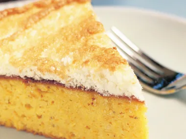 whole-orange cake with macaroon topping