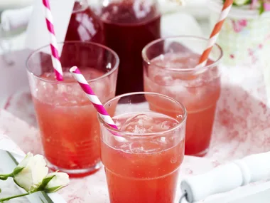 peachandraspberrycordial