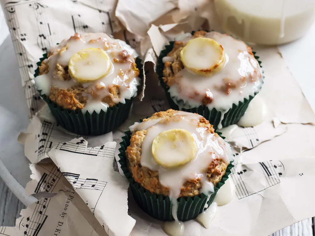 wheaty banana muffins