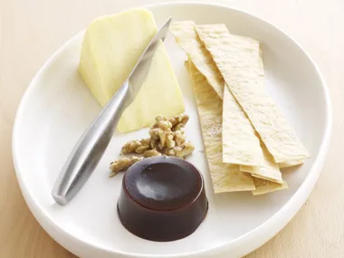 Cheddar with spiced pear paste
