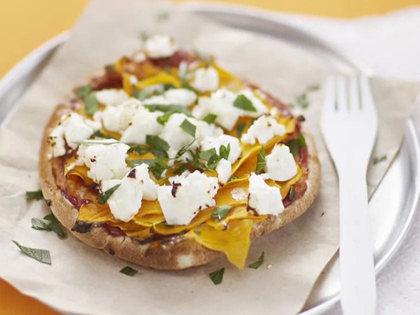 Pumpkin and feta pizza | Women's Weekly Food