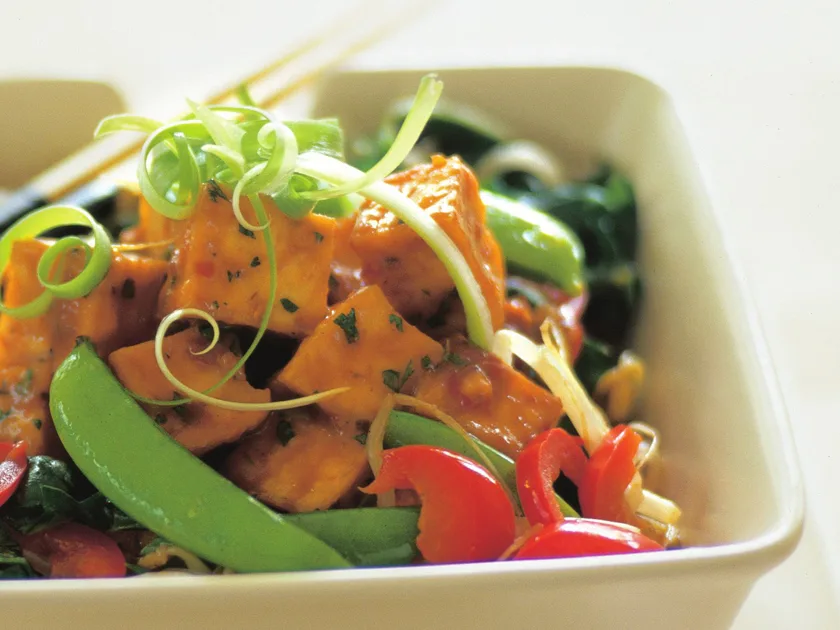 Tofu with chilli peanut sauce | Women's Weekly Food