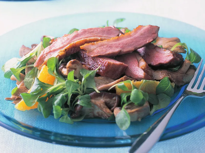 Warm duck, orange and mushroom salad | Women's Weekly Food