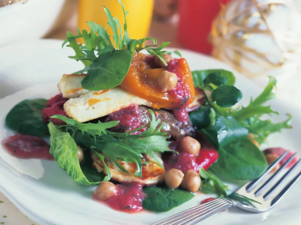 warm haloumi and spinach salad