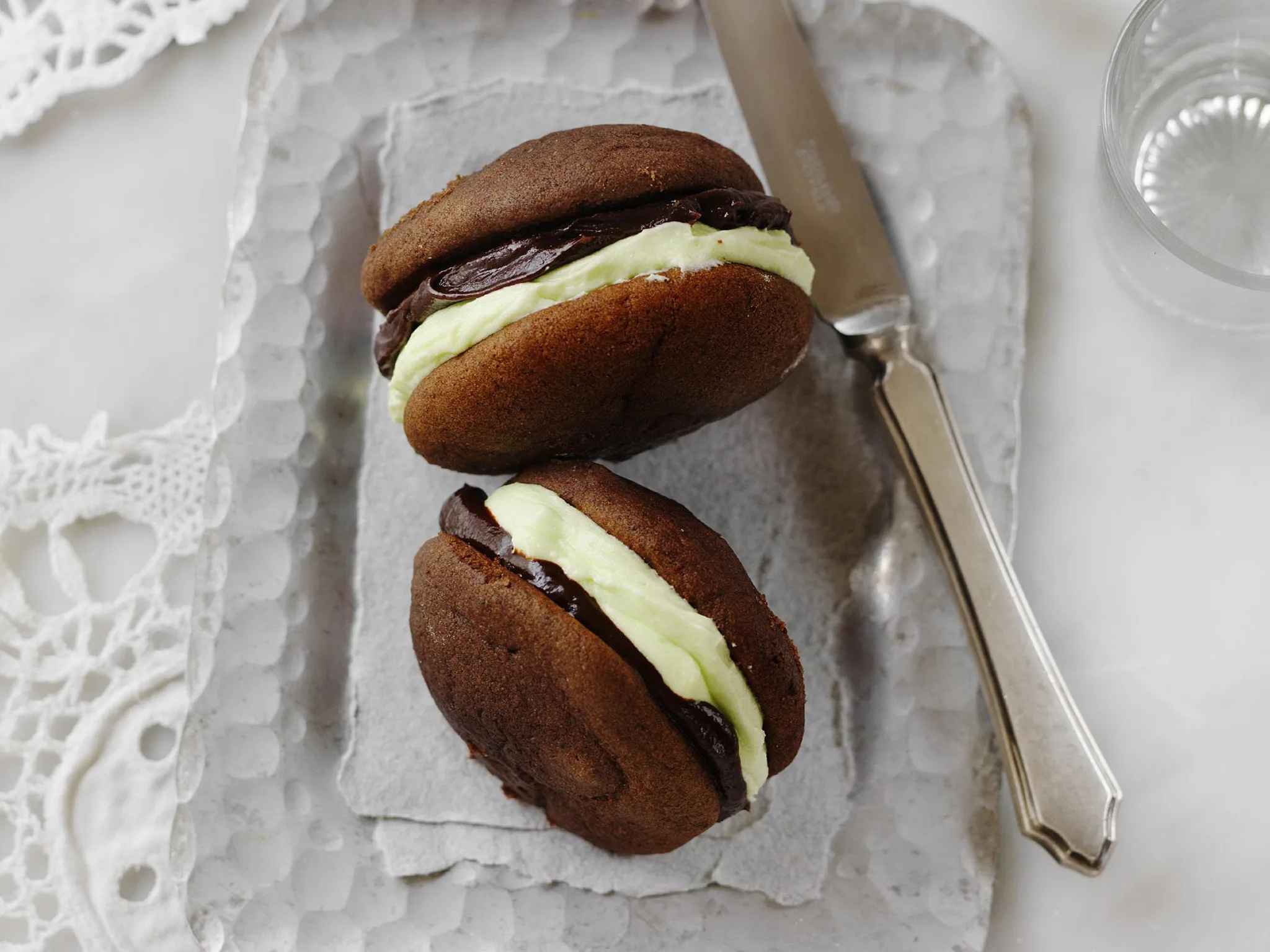 choc-mint whoopie pies
