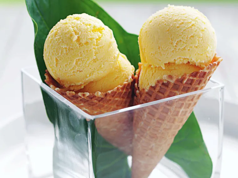 quick mango ice-cream