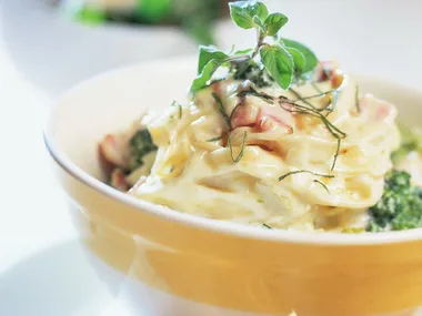 Creamy broccoli and bacon pasta