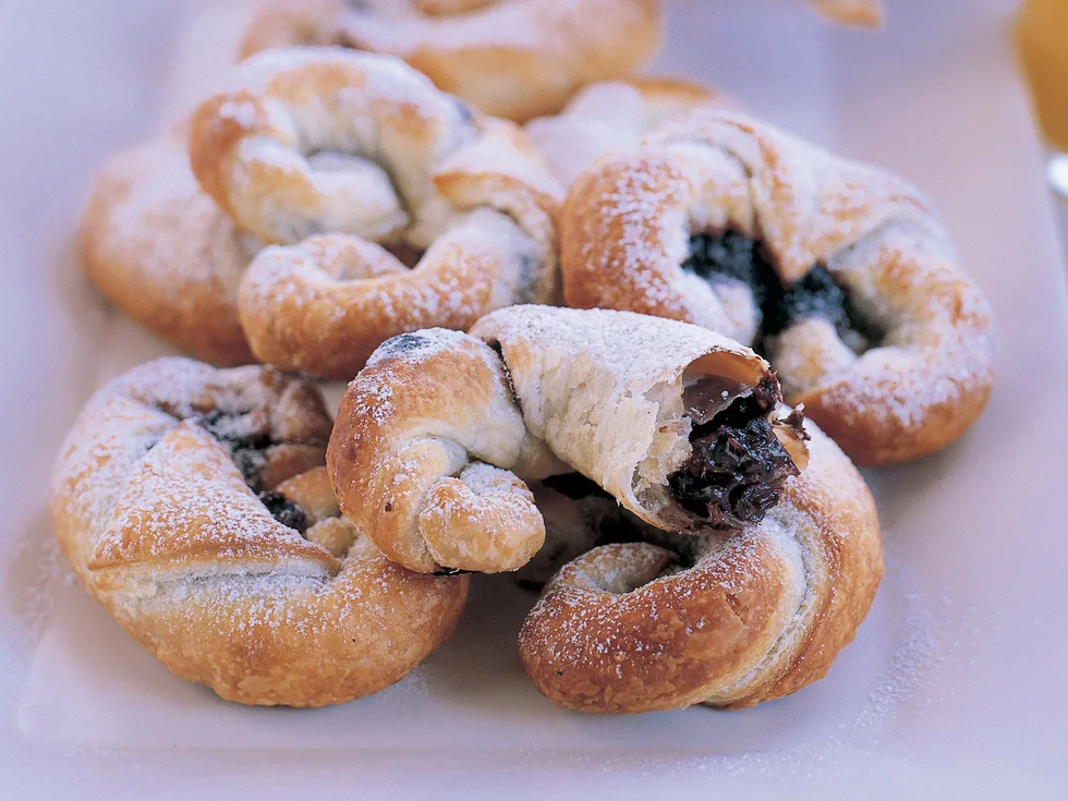 chocolate hazelnut croissants