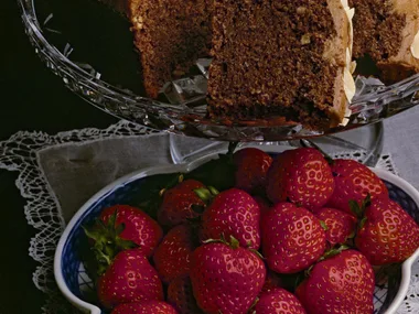 MOCHA ALMOND CAKE