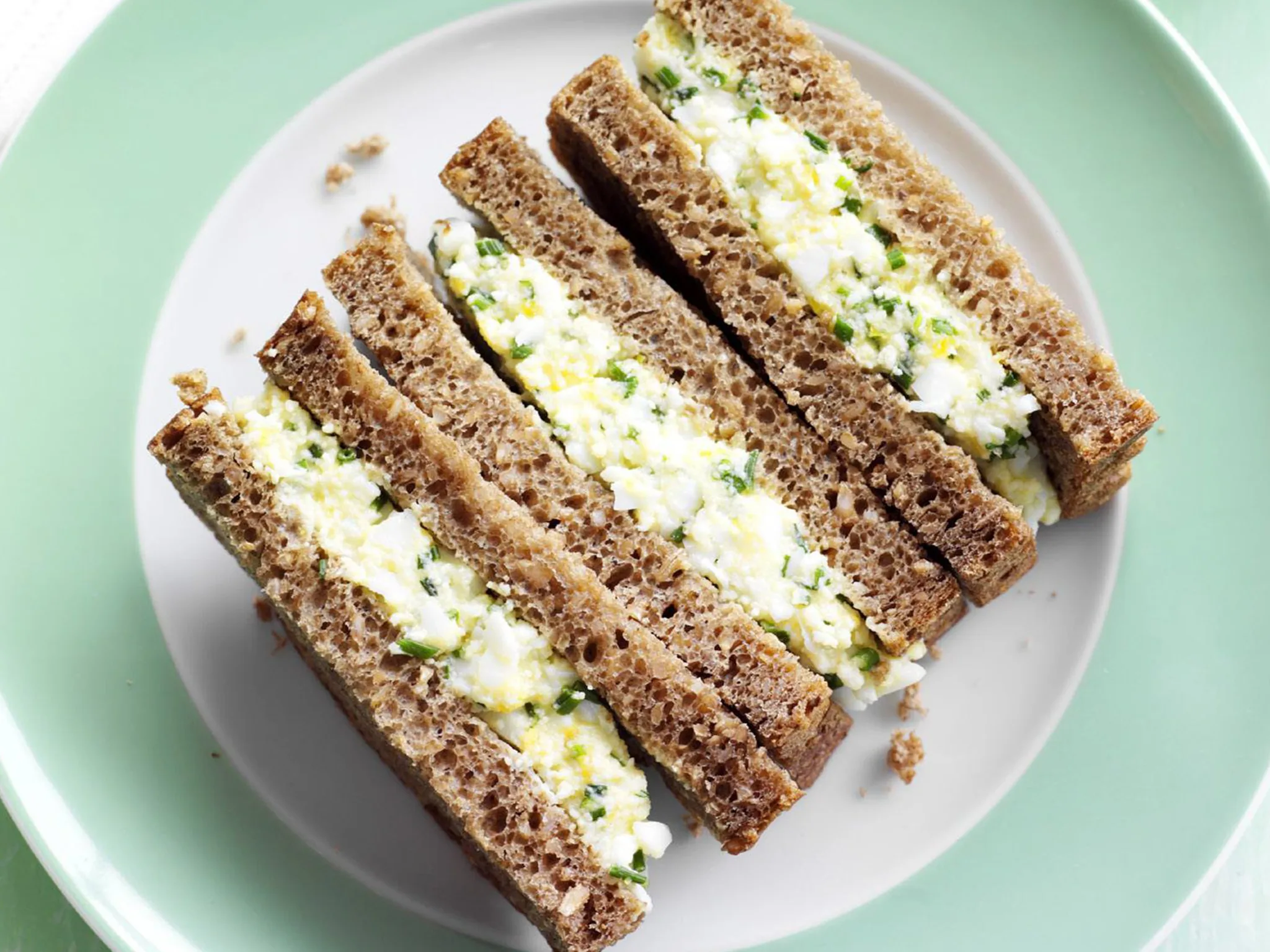 egg & chive sandwich