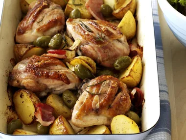 Chicken with garlic potatoes and rosemary
