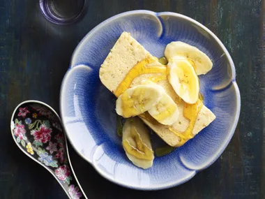 Toasted sesame semi-freddo