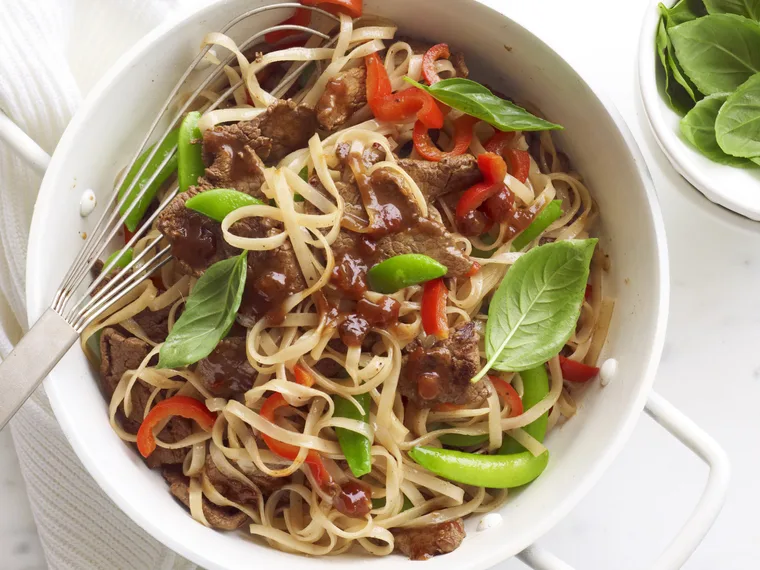 chilli jam beef noodles