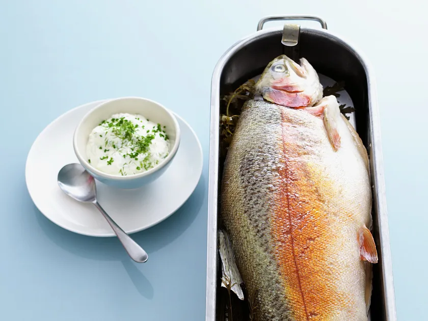Poached salmon with dill yoghurt sauce | Women's Weekly Food