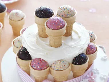 ice-cream cone cake