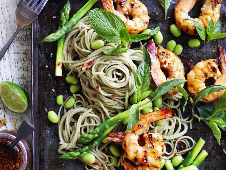 thai prawns with soba  noodles & asparagus