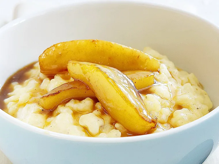 creamyricepudding with caramelised pears