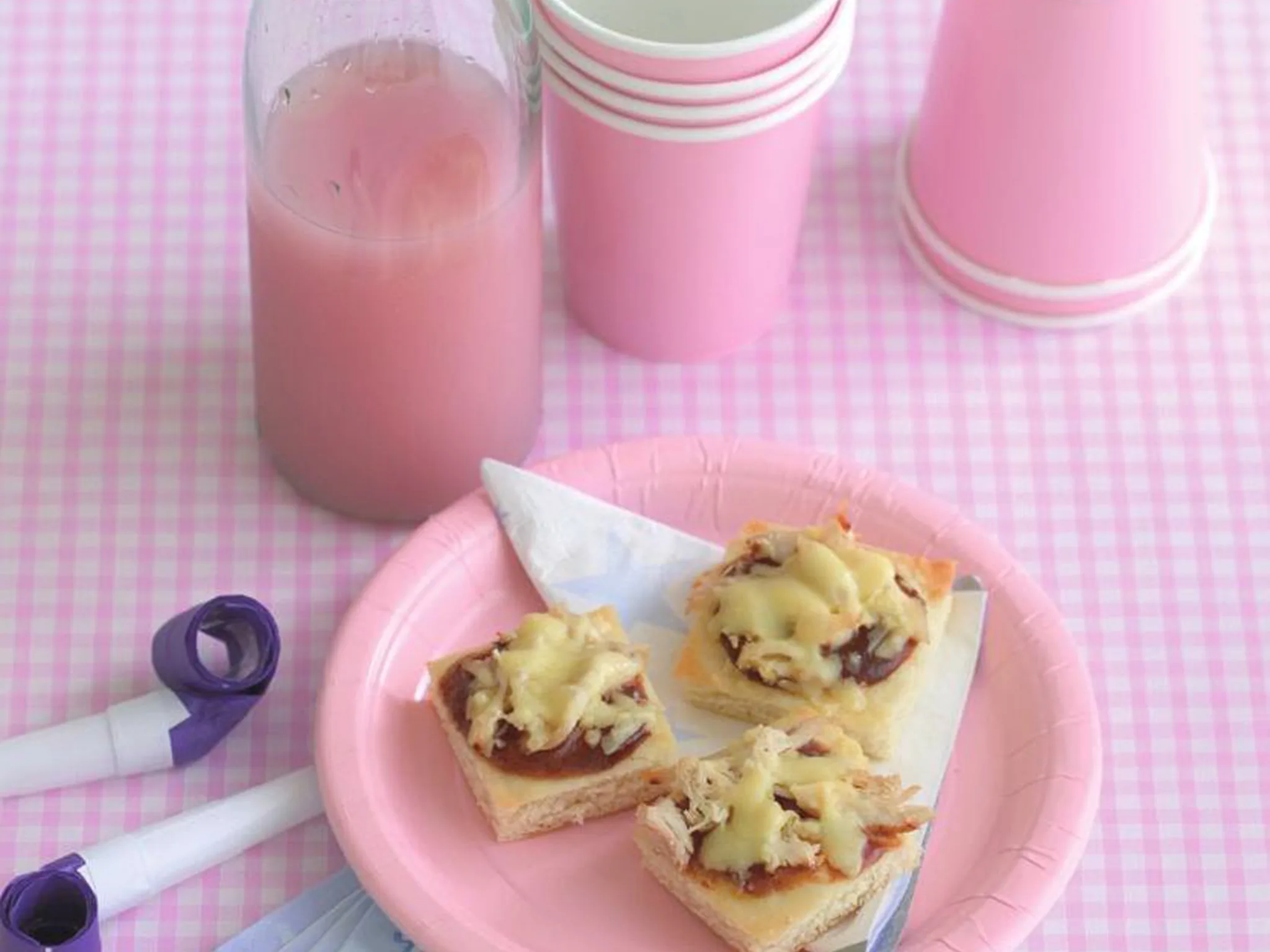 barbecue pizzas