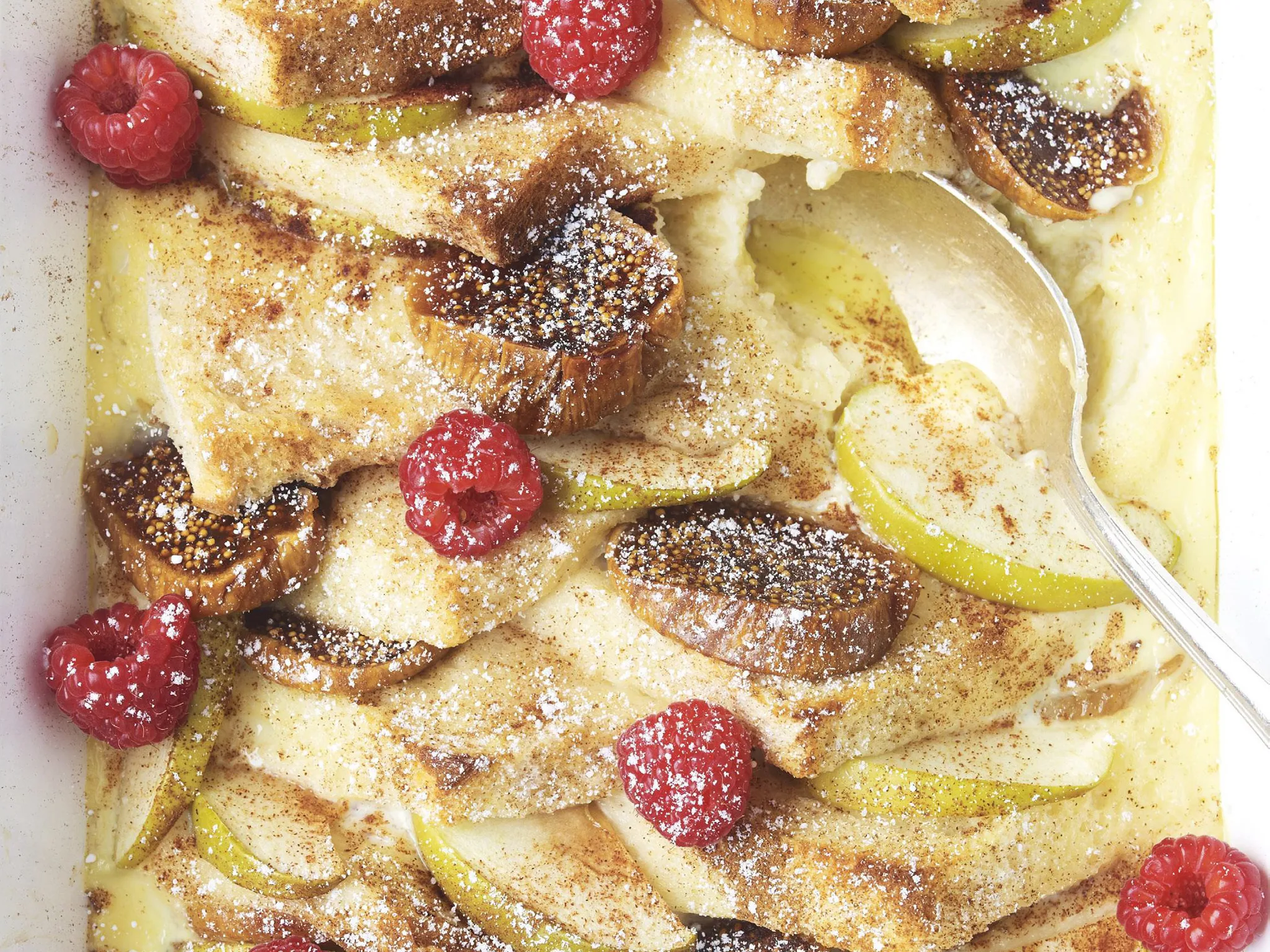 apple and fig bread pudding