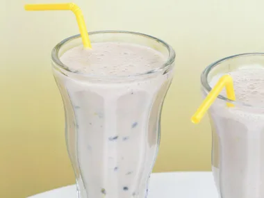 banana passionfruit soy smoothie