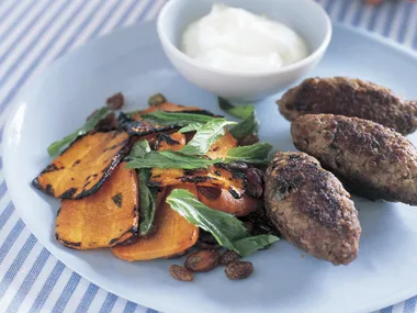 kofta with tunisian carrot salad