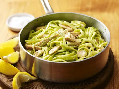 pesto salmon pasta