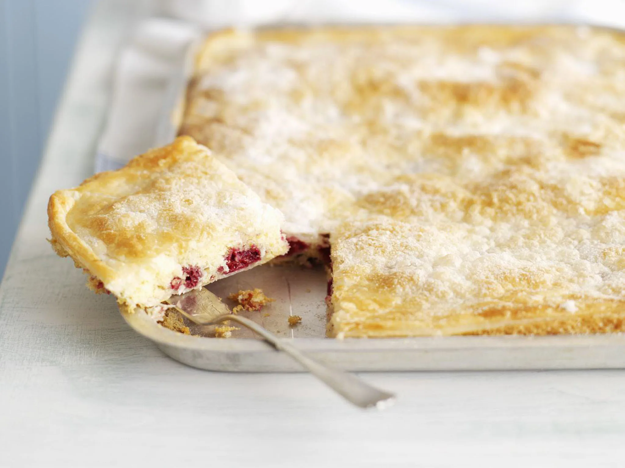 berry sponge slice