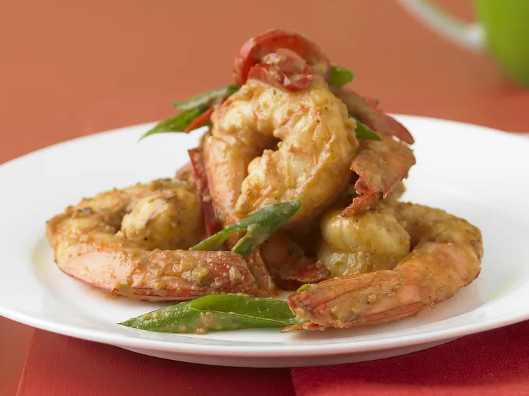 satay prawn stir-fry