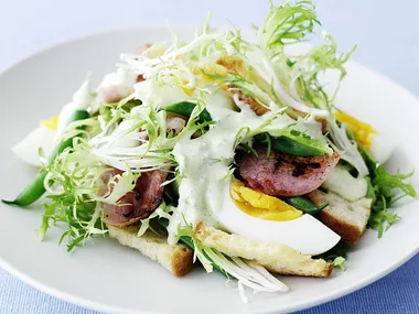 Bacon, egg and endive salad with shallot mayonnaise