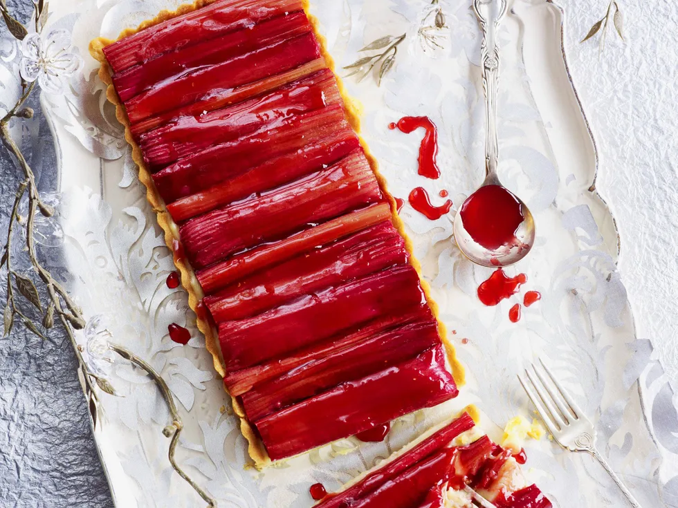 roasted rhubarb custard tart