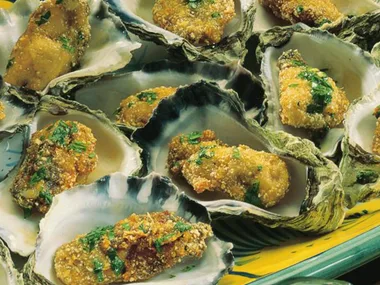 deep-fried oysters with chilli dressing