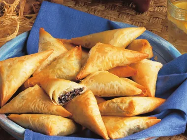 mushroom fillo triangles